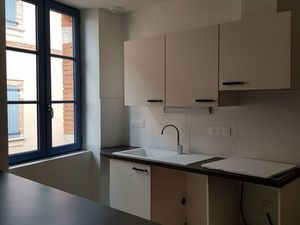 CAUSSADE location appartement T3