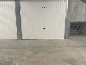 Garage/Stationnement à louer