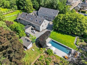 Maison à vendre avec garage et jardin   Évelette (VBD57031)