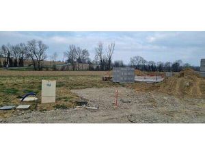 Terrain constructible viabilisé à vendre
