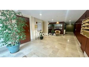 GARE DE COLOMBES - 2 PIECES - BALCON - PARKING