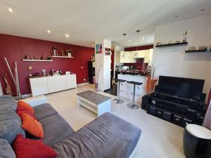 LES PAVILLONS SOUS BOIS (93) - APPARTEMENT - 2 PIECES 44M2 - LUMINEUX - A DEUX PAS DU CANA