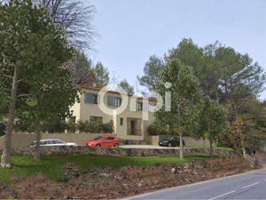 VILLA NEUVE - PLACASSIER - PROCHE VALBONNE- PISCINABLE