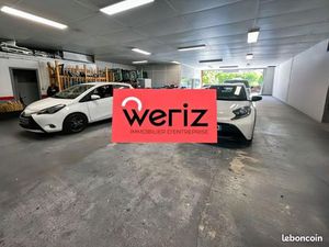 Local industriel 200 m²