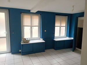 Studio St Héand centre village