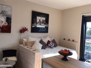 Studio hyper centre près Gare & Port ac terrasse