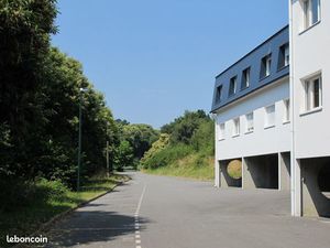 Loue T1 de 24m² dans une résidence de service calme et arborée