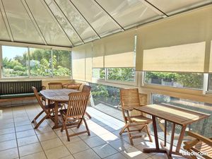 Maison avec garage  jardin et appartement indépendant en centre-ville