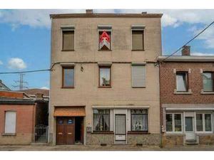 A vendre : Appartement à rénover avec jardin  garage