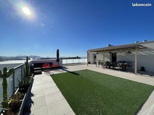 Penthouse avec vue mer imprenable