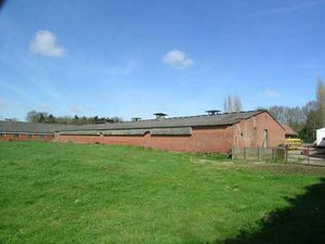 Entrepôt situé à Waardamme.