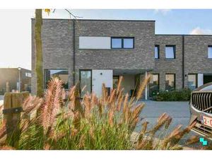 Ruime en energiezuinige nieuwbouwwoning gelegen te Izegem