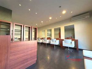 Commerce - Rez-de-chausée