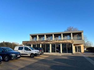 Bien professionnel à louer à Tongeren € 5.500 (LHSCE) - MCRE | Zimmo