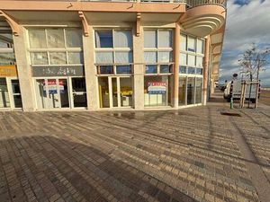 Location commerce 45 m² à Les Sables-d'Olonne (85100)