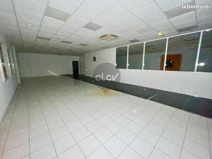 Local commercial 280 m² Décines-Charpieu