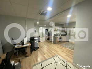 Local d'activité 230 m²