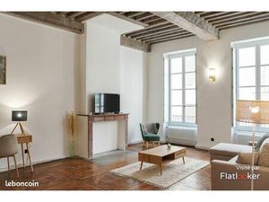 Loue charmant T5 meublé Rue des Capucins  69001  Lyon - 118m²