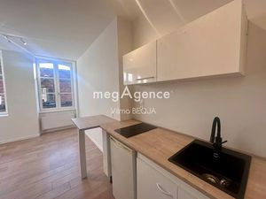 Location appartement 1 pièce 18 m² à Sens (89100)  440 €