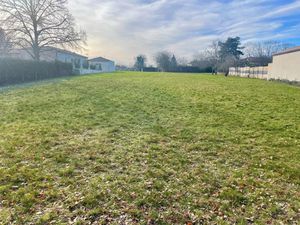 Vente terrain 1120 m² à Coulounieix-Chamiers (24660)  59 675 €