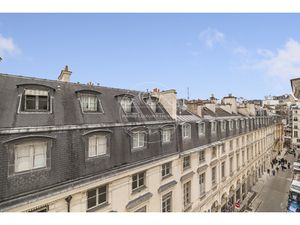 Appartement coup de coeur à Paris 1er !