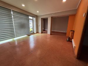 Immeuble avec fonds de commerce