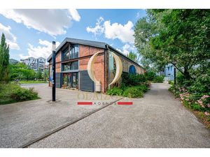 Local commercial Bordeaux 250 m2