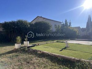 Terrain de 340 m² à Loupian