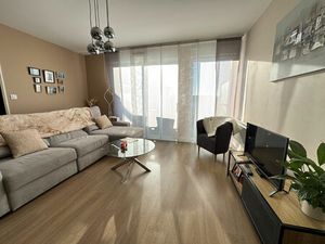 LOCATION T2 MEUBLE - CHARTRES DE BRETAGNE