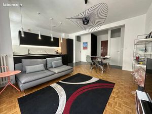 ? Appartement 2P • Meublé de 53m2 • Parking