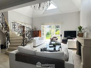 Vente maison 5 pièces 190 m² Thiais (94320)