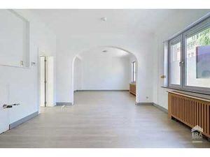 MAGNIFIQUE ESPACE POLYVALENT DE 190M2 !