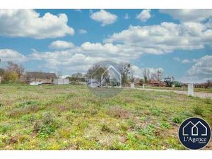 Terrain constructible viabilisé à vendre