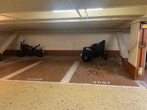 Vente parking 13 m² à Neuilly-sur-Seine (92200)  37 000 €