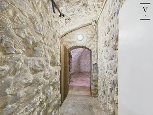 Vente parking 31 m² à Paris 4ème (75004)  135 000 €