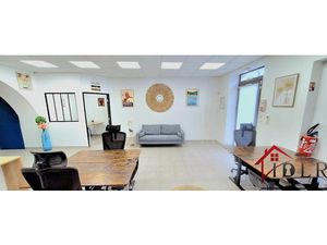 Vente locaux professionnels 119 m² à Hyeres (83400)  345 000 €