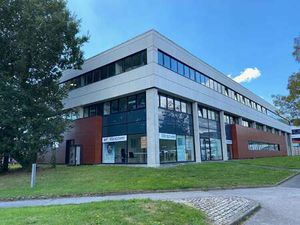 Vente Bureaux et commerces à Quimper Frugy - Locmaria - Kernoter (29000) : à vendre / 115m