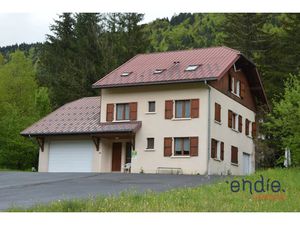 Vente immeuble à Lélex (01410)  360 000 €