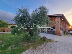 Vente immeuble 8 pièces 328 m² à Pibrac (31820)  644 800 €