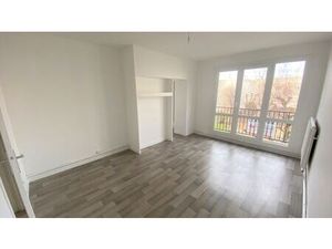 EXCLUSIVITE- RESIDENCE LA FORET- BOIS D ARCY- T2 AVEC CAVE ET PLACE DE PARKING EXTERIEUR