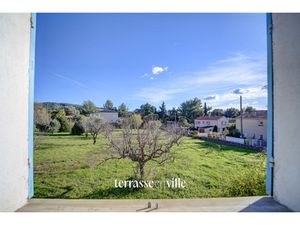 CEYRESTE - PROCHE VILLAGE - HAUT DE MAISON PLAIN PIED - EXTE