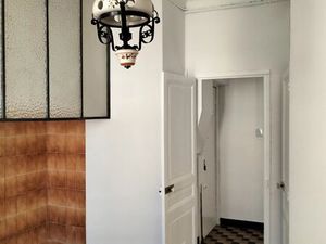 F4 refait à neuf  idéalement situé à Nice – Proche tram et commerce