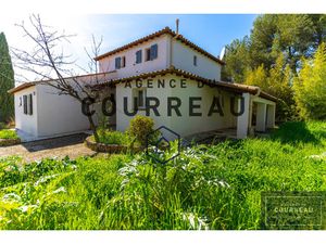 Maison de 170 m2 sur une parcelle de 1 000 m2