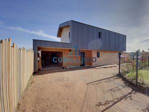 Maison avec terrasse et jardin - 4 pièces de 112m2 - Saint-H