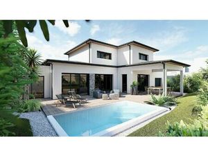 Villa Saint-Anne: Elégante T5 avec jardin et piscine