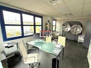 BUREAUX 92 M²