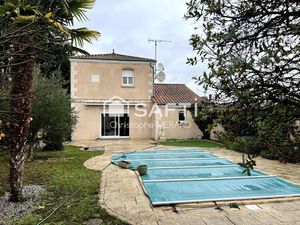 Maison 4 chambres dans le Centre de DANGE avec piscine