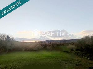 Terrain constructible de 2106m2