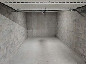 Garage A Vendre