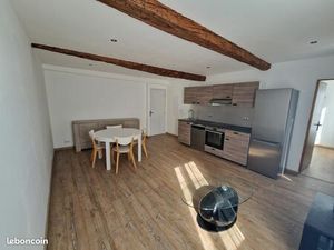 T2 meublé rénové de 35 m² – 600/mois CC